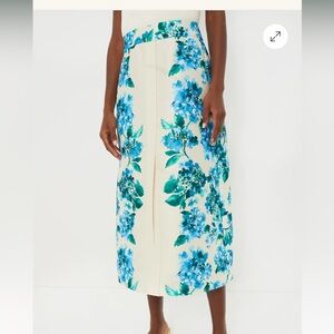 Tuckernuck Water's Edge Hydrangea Kennedy Skirt, size large